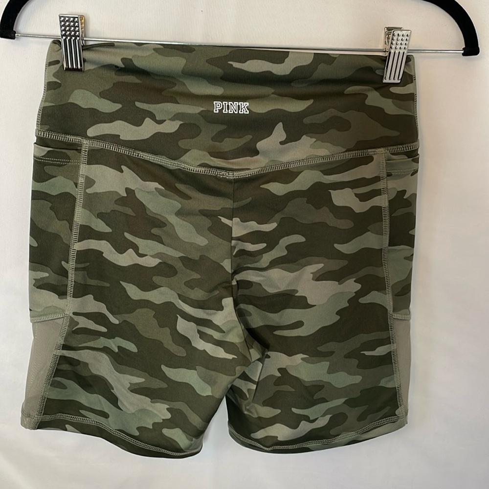 Pink Victoria’s Secret ultimate green camo shorts size medium‎